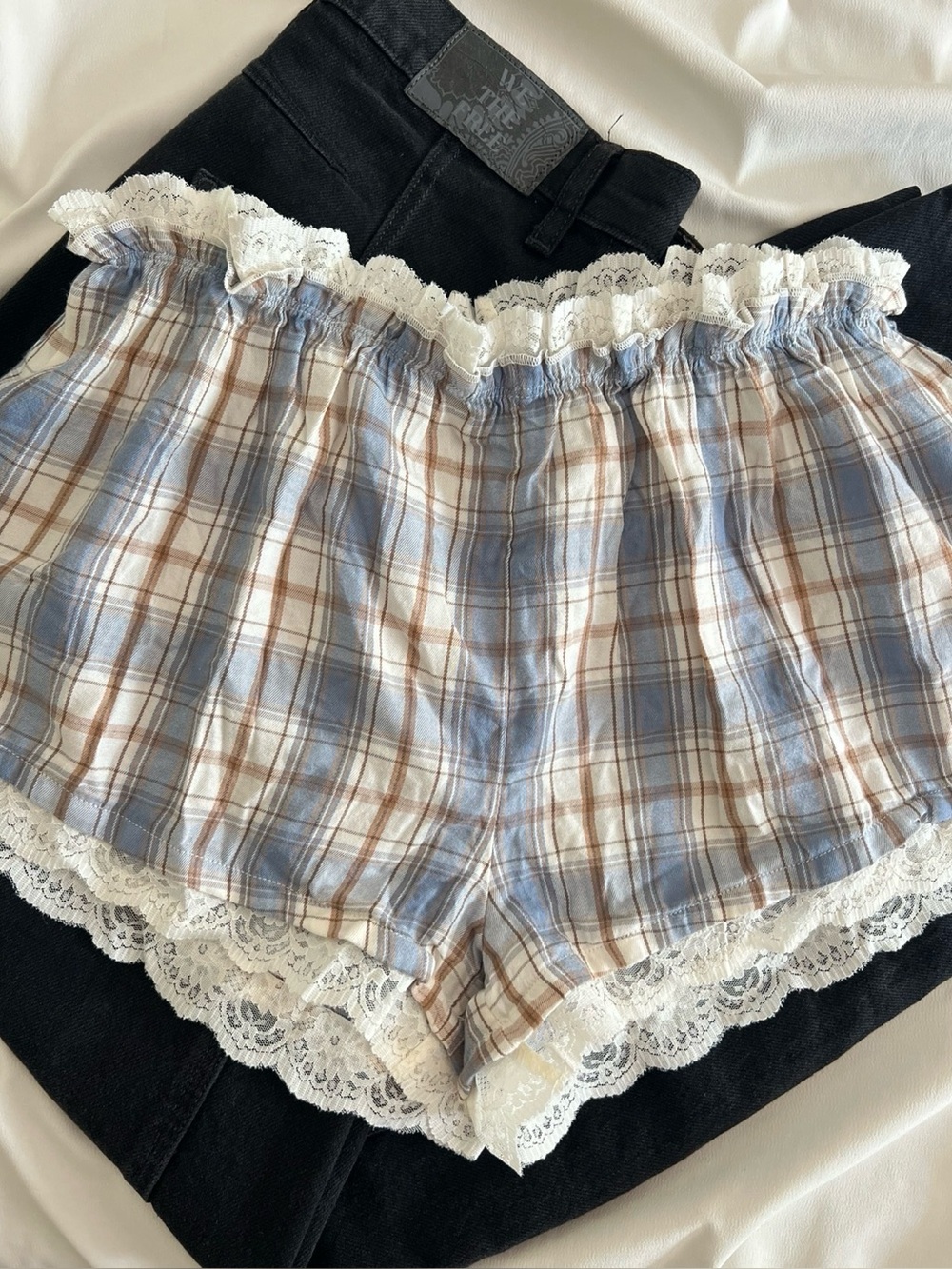 NWOT Out From Under In Your Dreams Shorts Pajama Set ✨☁️ - Picture 2 of 5